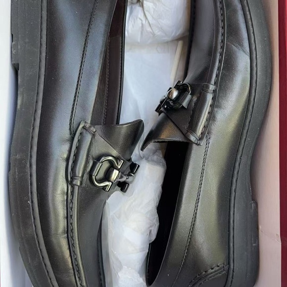 Salvatore Ferragamo Black Leather Slip-On Loafers - Picture 3 of 9